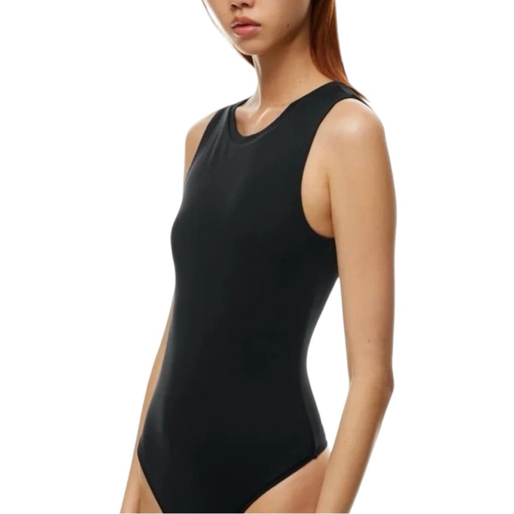 Aritzia Babton Black Sleeveless Scoop Neck Ribbed Bodysuit